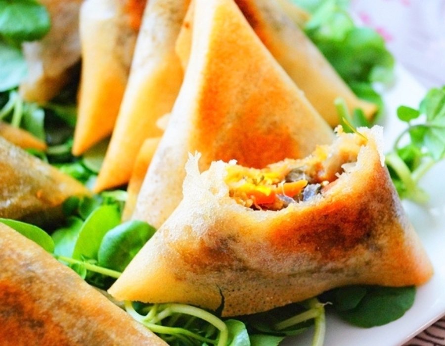 The Ultimate Guide to Delicious Moroccan Cuisine: 11 Traditional Dishes & 10 Street Foods 7 MorocConnect Moroccan Cuisine - Briouates