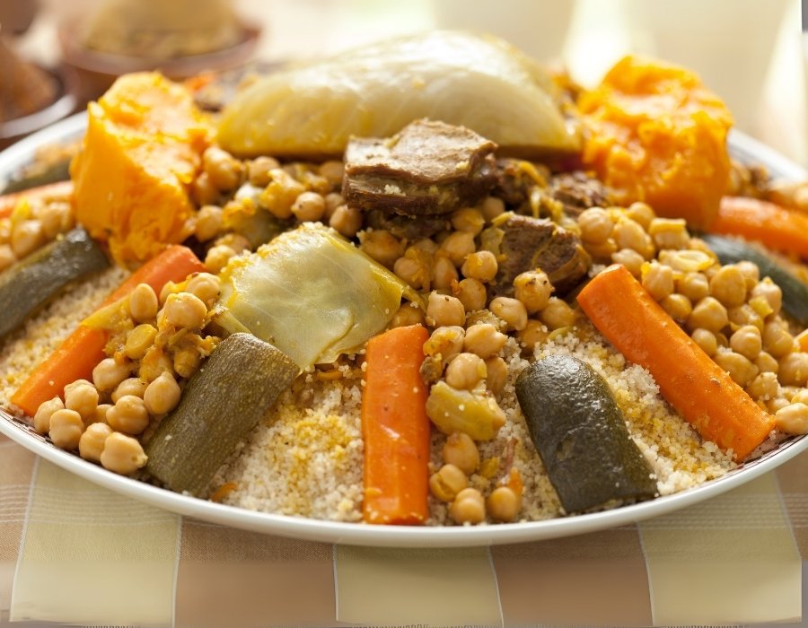 The Ultimate Guide to Delicious Moroccan Cuisine: 11 Traditional Dishes & 10 Street Foods 2 MorocConnect Moroccan Cuisine - Couscous